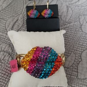 Bracelet and earrings set